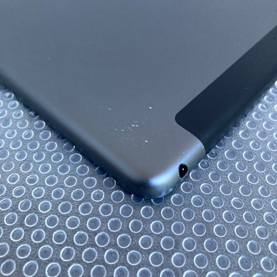 3607【早い者勝ち】電池最良好☆iPad8 第8世代 32GB SIMフリー☆