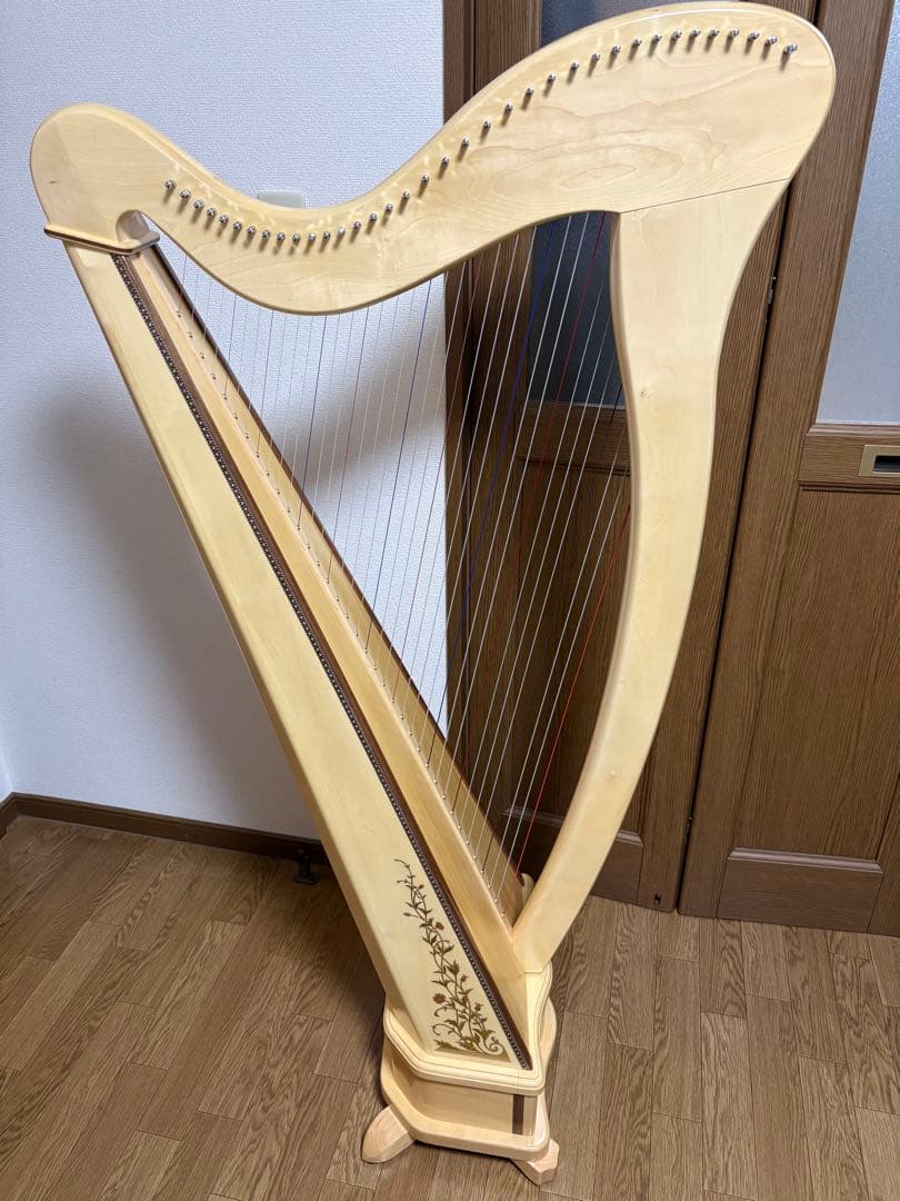 直取限定☆極美品　アオヤマ　ハープ　36弦　140N 唐草模様