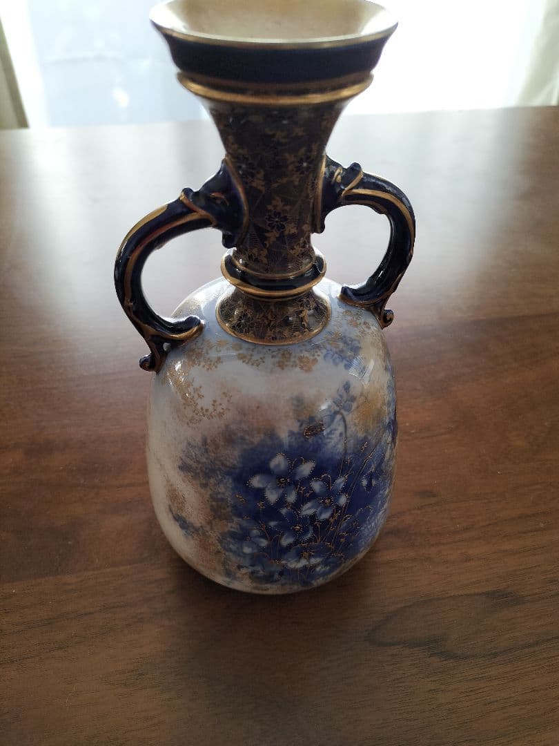 アンティーク　ドルトン・バースレム　ベース（花瓶）（イギリス）