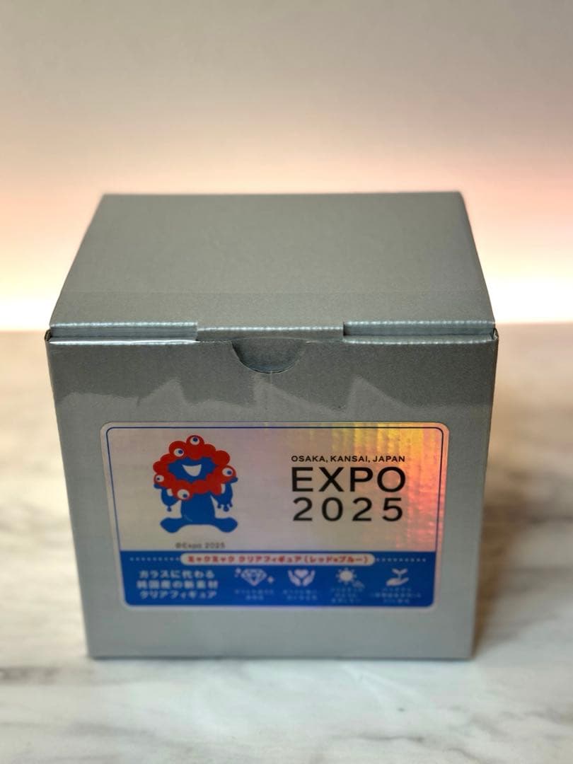 【人気完売品】ミャクミャク クリアフィギュア