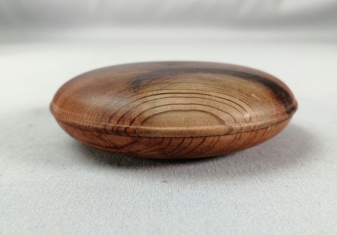 【茶事具】大谷本廟杉古材　木地丸香合　香合324