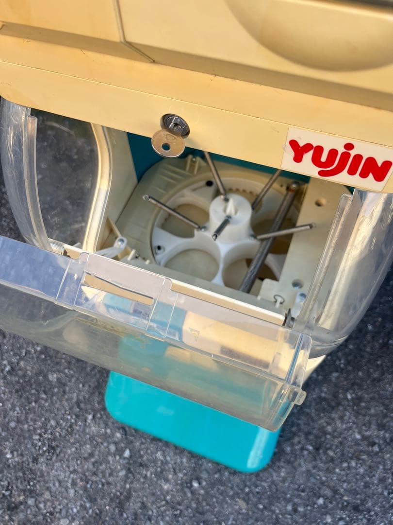 鍵付 ガチャマシン YUJIN 2連型 ガシャポン 本体 ベンダー イベント