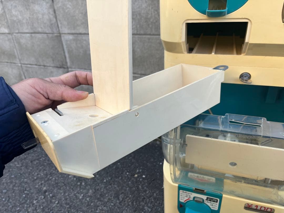 鍵付 ガチャマシン YUJIN 2連型 ガシャポン 本体 ベンダー イベント