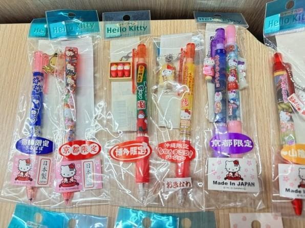 ご当地キティ ストラップ ボールペン 他 まとめ売り ハローキティ