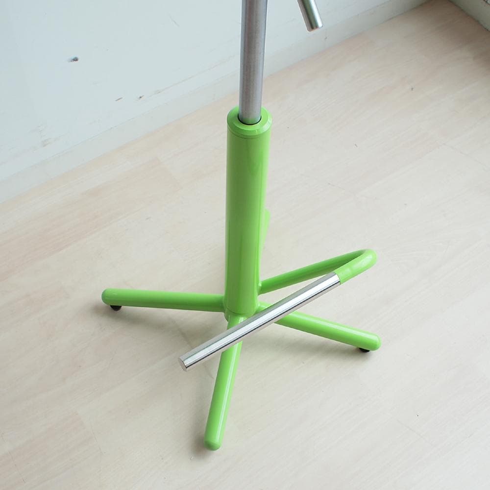 ビタミンカラー スチール製の昇降式スツール グリーン カウンターチェア ポップ