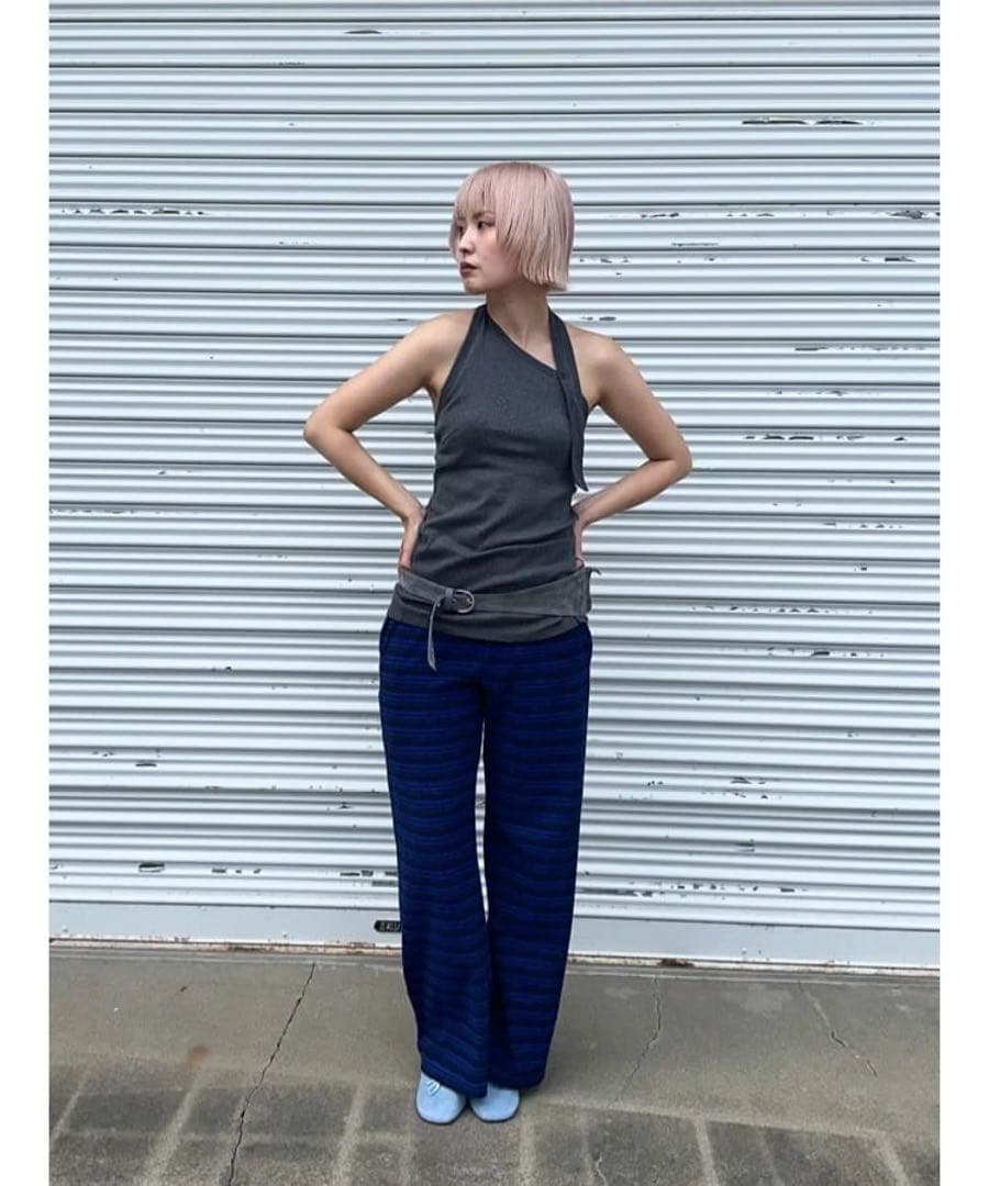 新品 ATTISESSION インナーパット バックタイ ホルターネックトップス