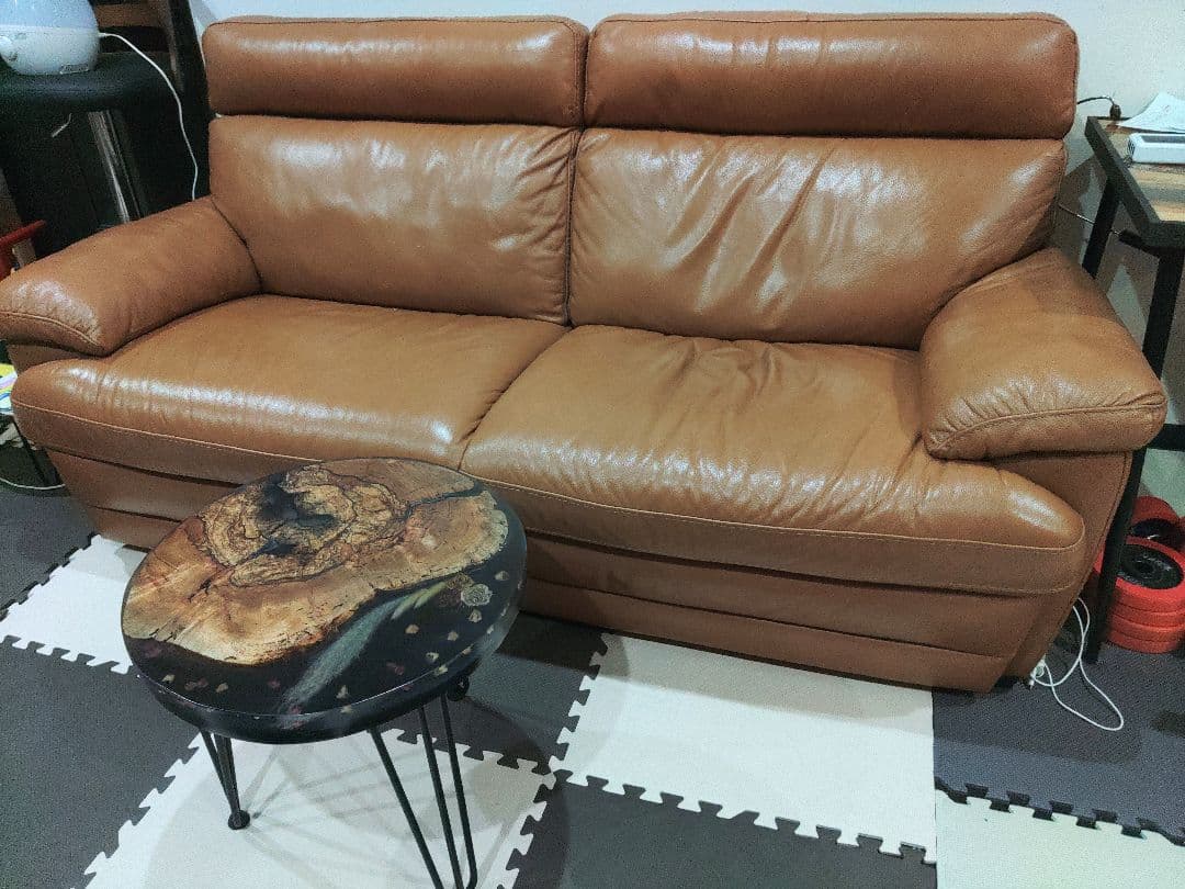 レジンとドライフラワーのテーブル