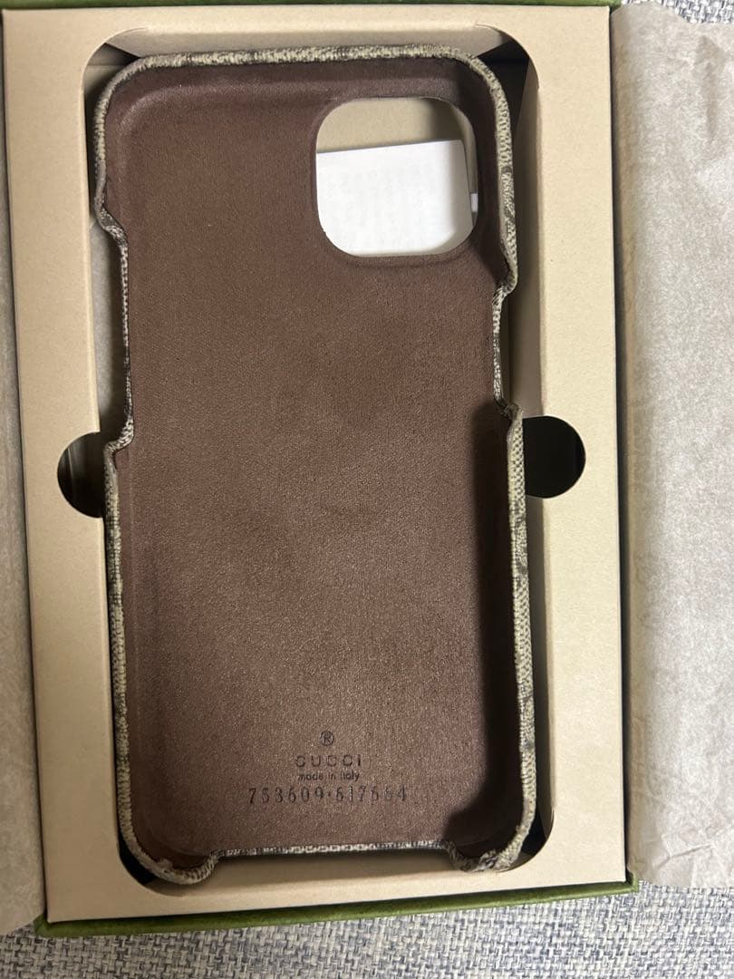 GUCCI iPhone14用スマホケース(箱付き)