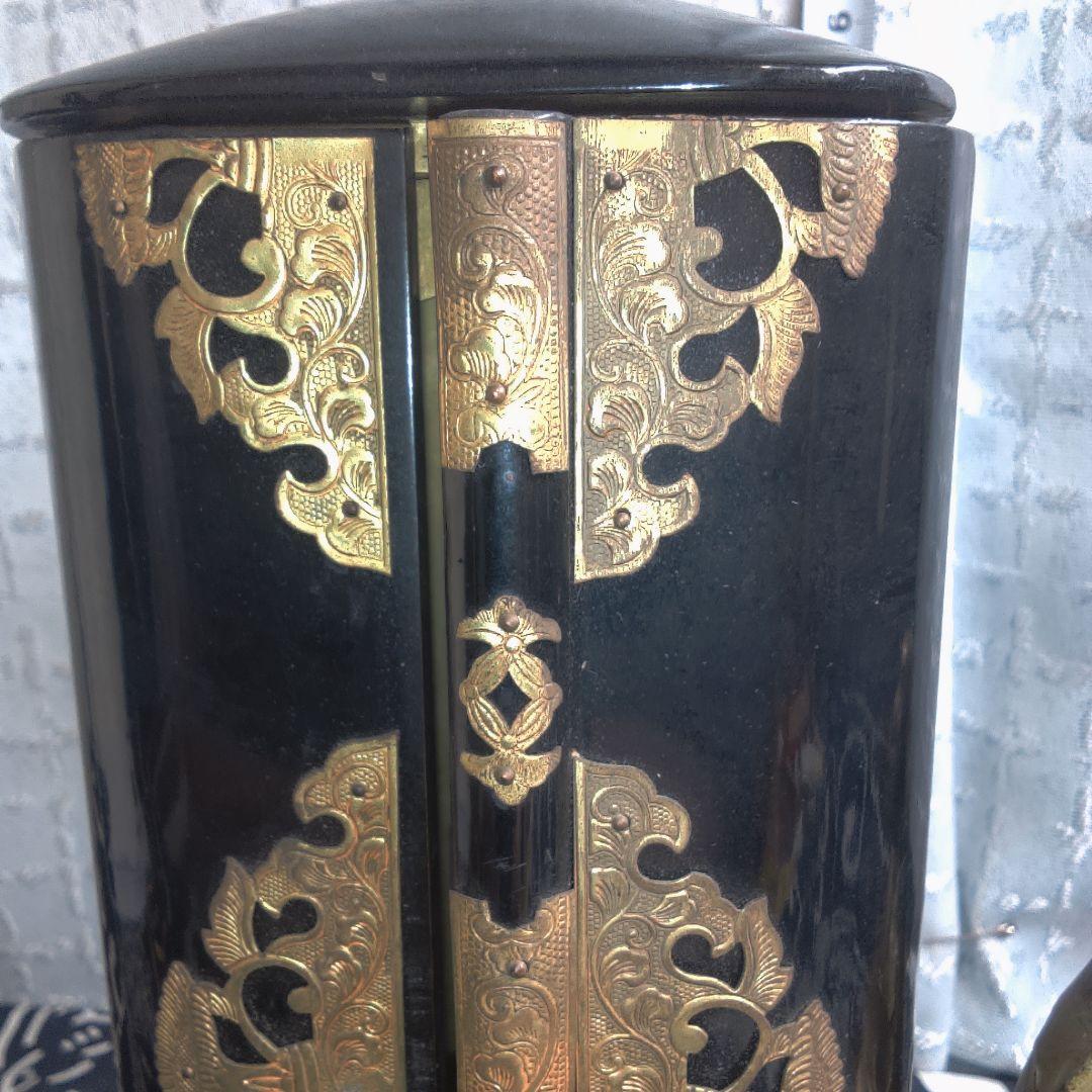 骨董５ 金色の仏像