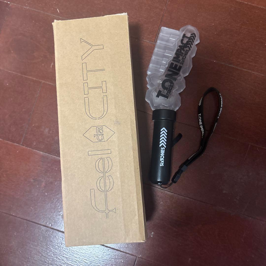 SixTones まとめ売り（ペンライト、うちわ、CD、雑誌、公式写真）など