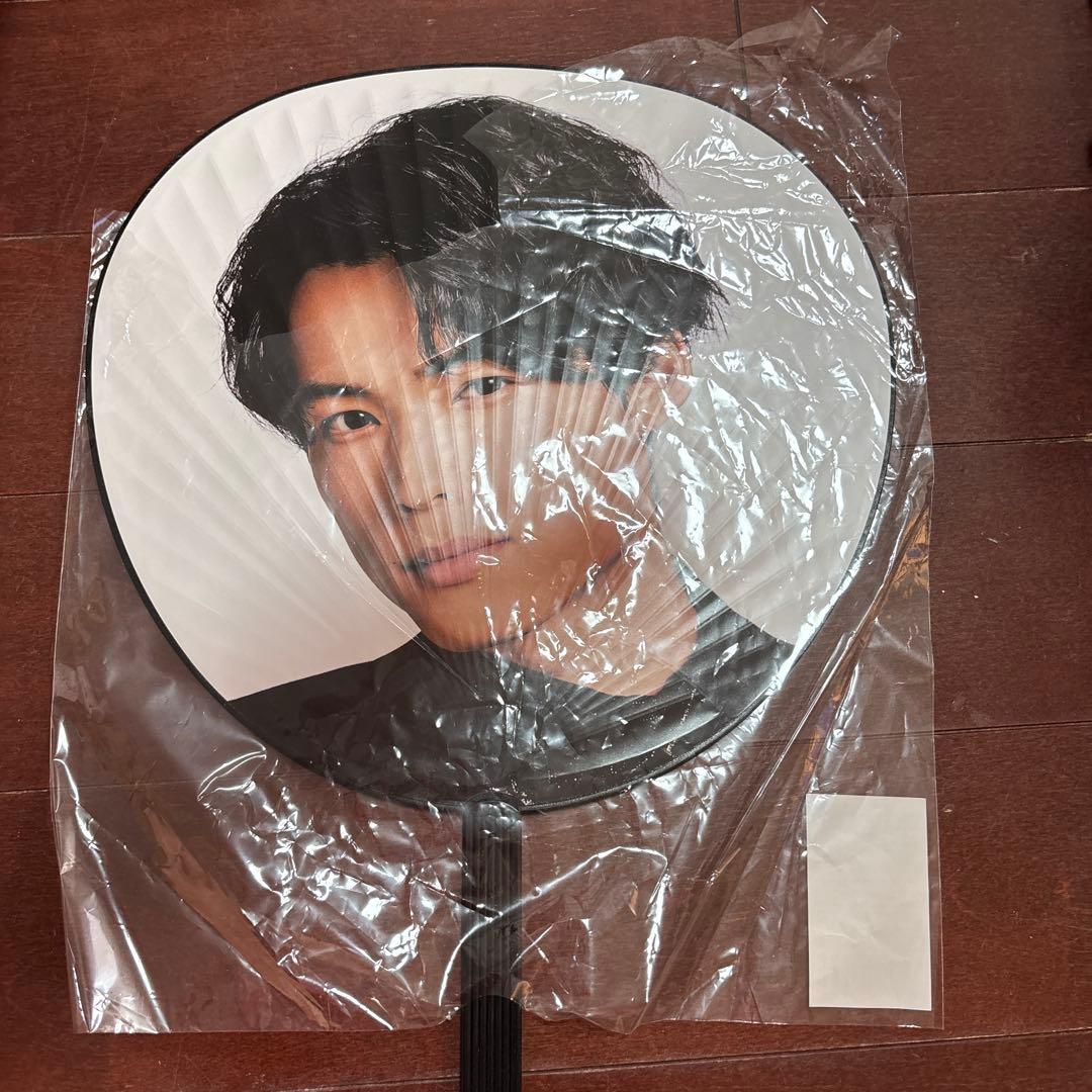 SixTones まとめ売り（ペンライト、うちわ、CD、雑誌、公式写真）など