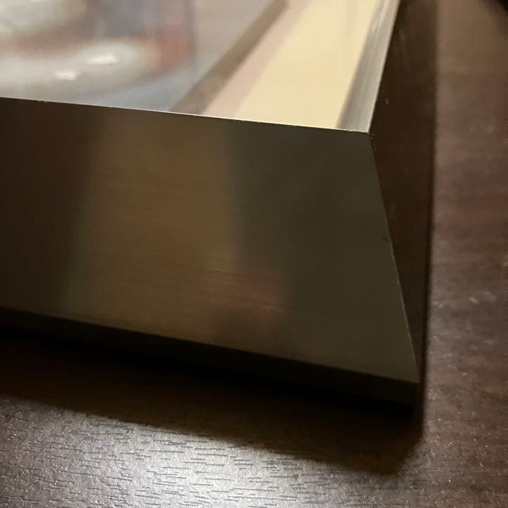 備前焼　重厚感ある作家もの陶板画　霞に桜　ガラス付きシルバーフレーム