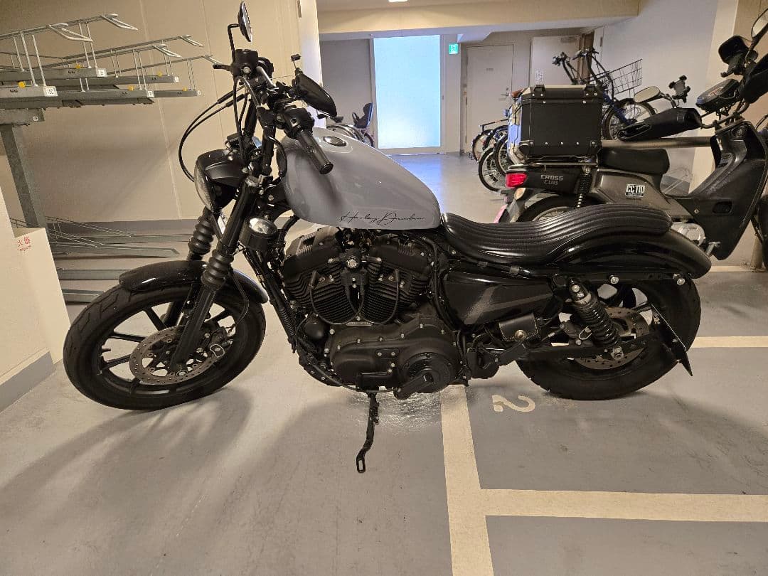 サイモン　ハーレータンクカバー　XL883 XL1200NSアイアン