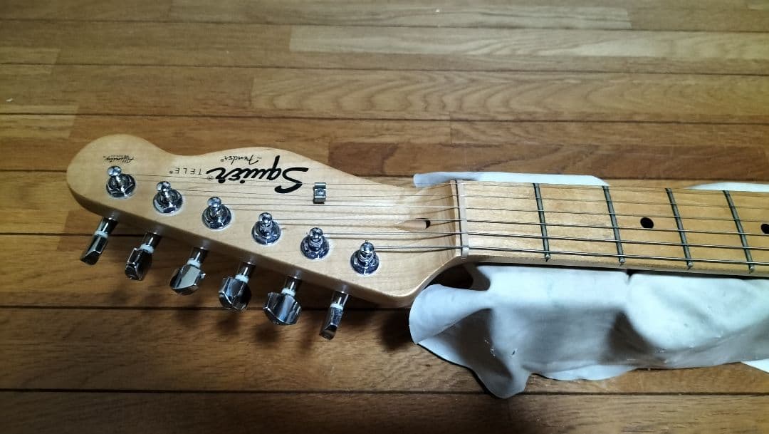 スクワイヤー by fender テレキャスター 赤