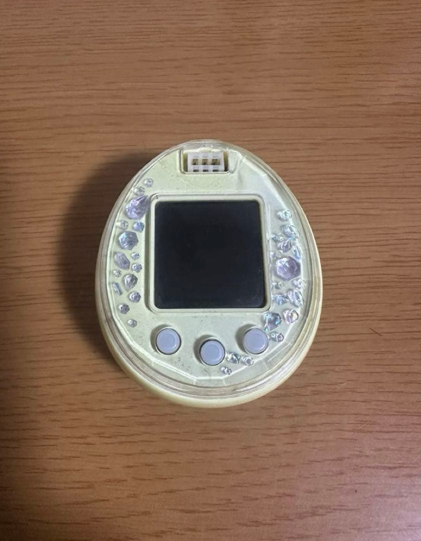 たまごっちピース Tamagotchi P's イエロー