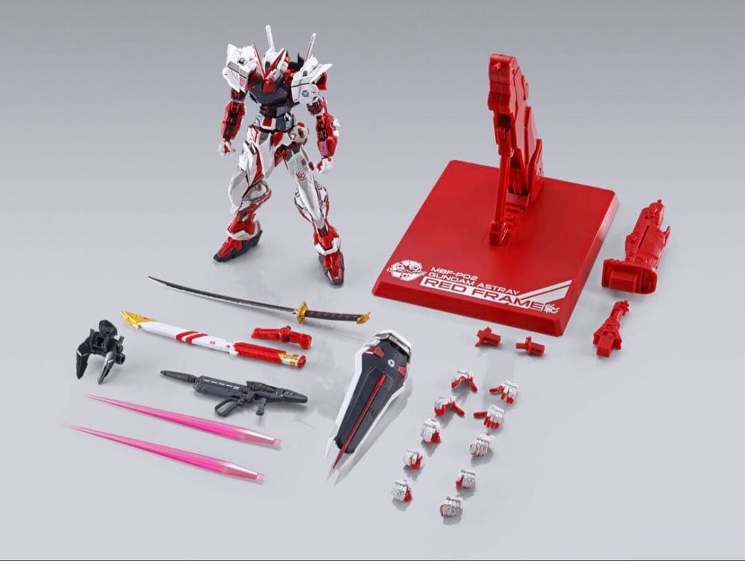 新品未開封　メタルビルド ガンダムアストレイ レッドフレーム