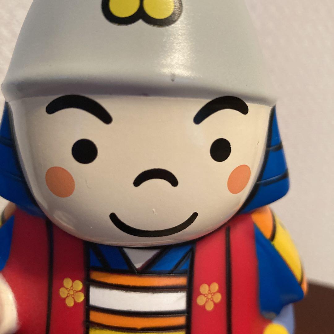 北陸新幹線開業記念貯金箱　利長くん