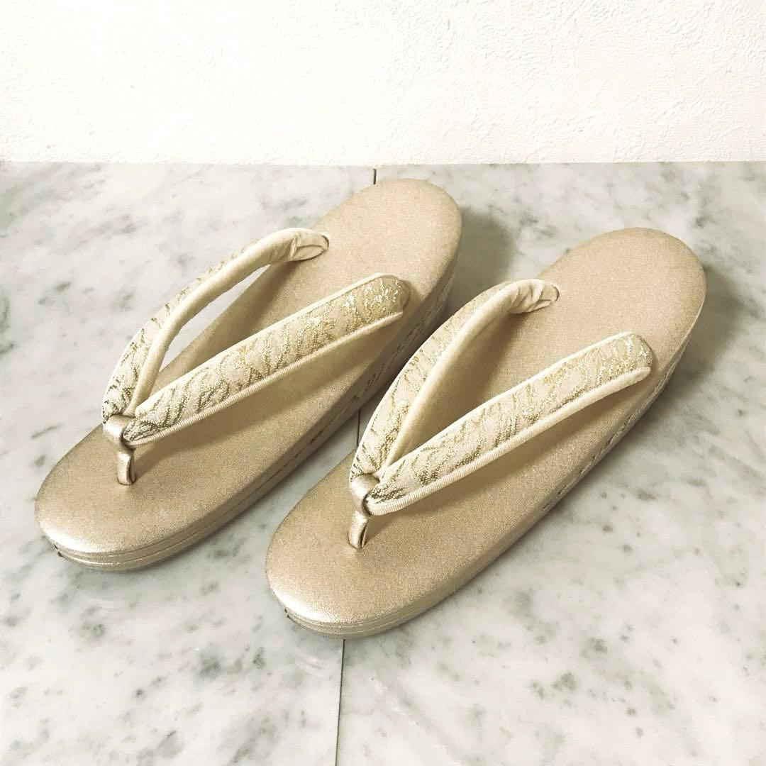 美品✨ローブデコルテ✨礼装用 草履 バッグ 高級生地使用　留袖