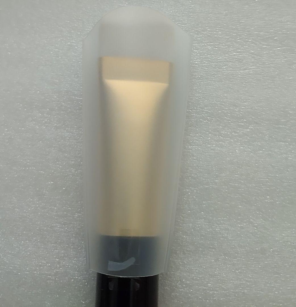 トムフォード シェイド アンド イルミネイト ブラシ ０４