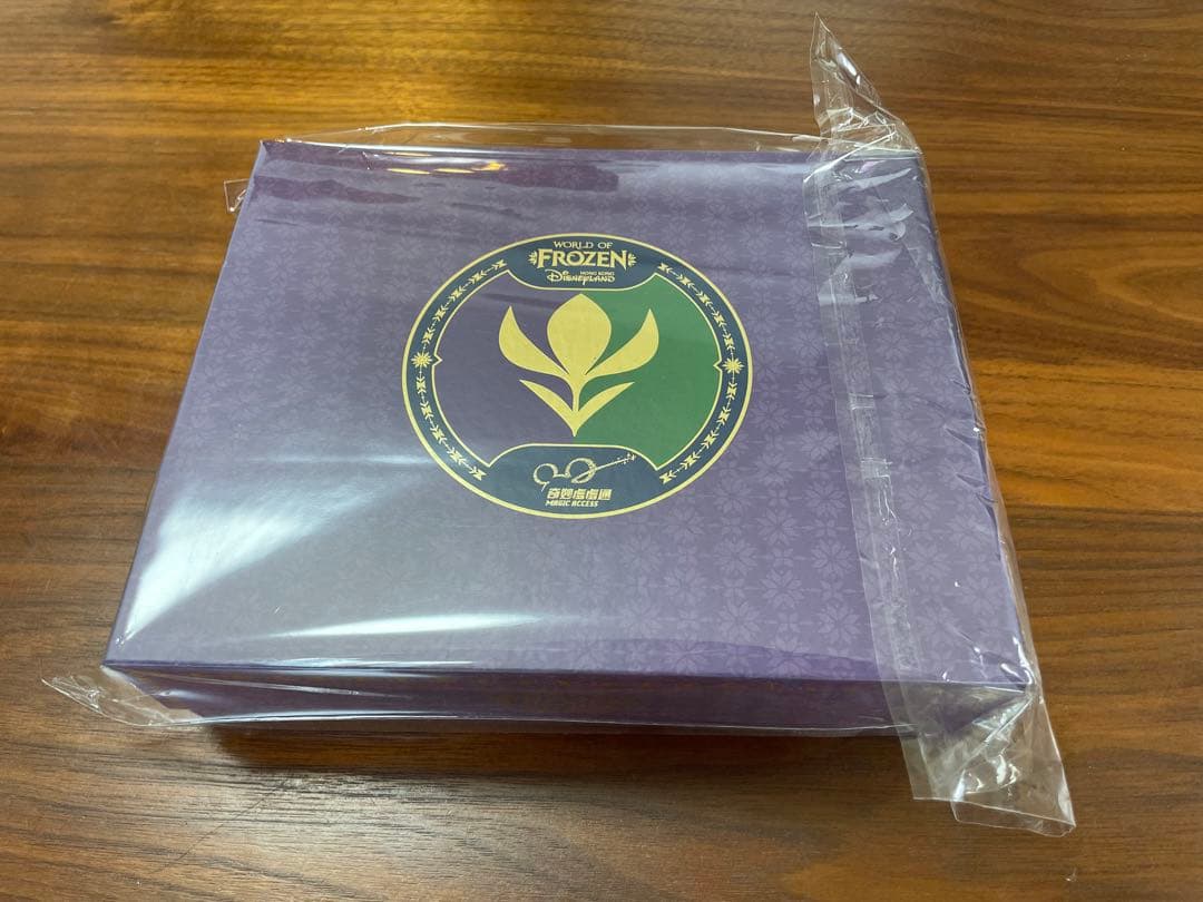 限定　非売品　香港ディズニー FROZEN アナ雪 エルサ アナ　ピン3セット