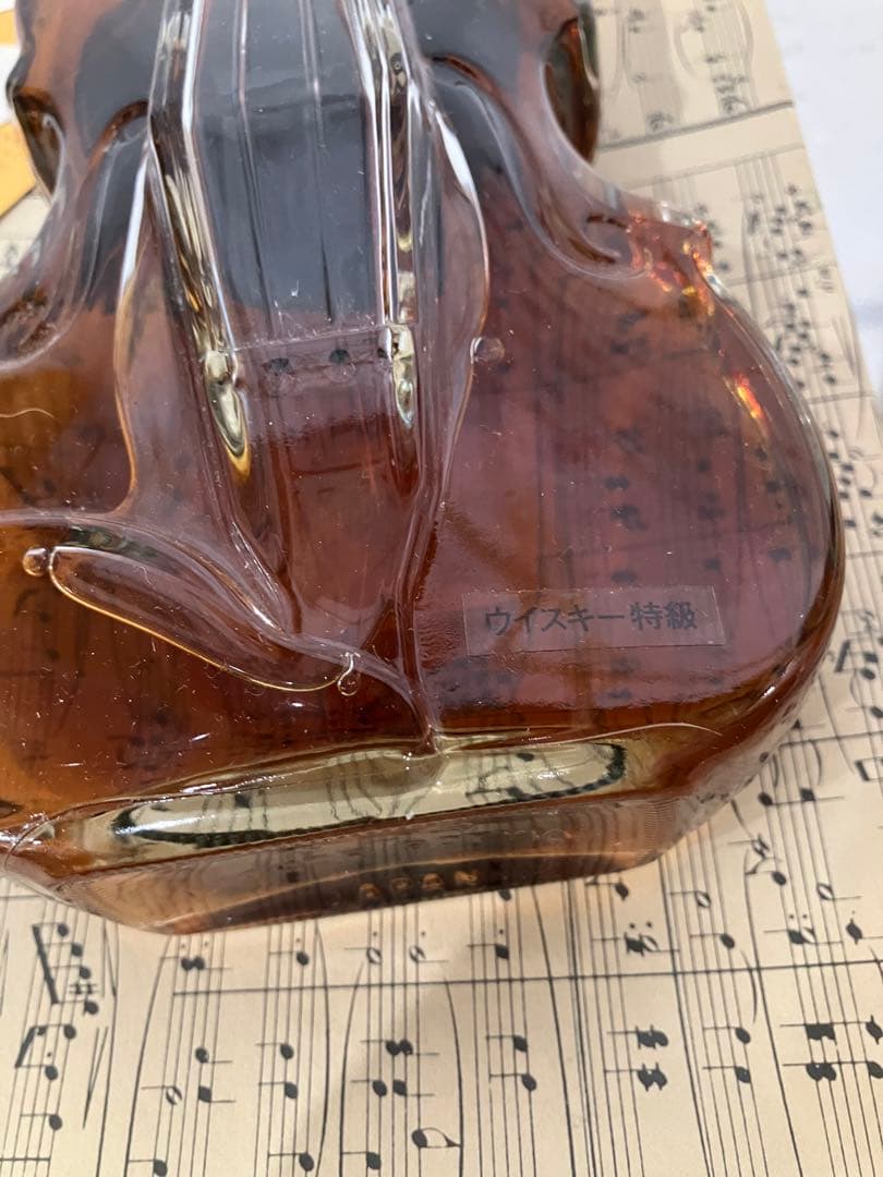 サントリー特級ウイスキー　バイオリン形ボトル