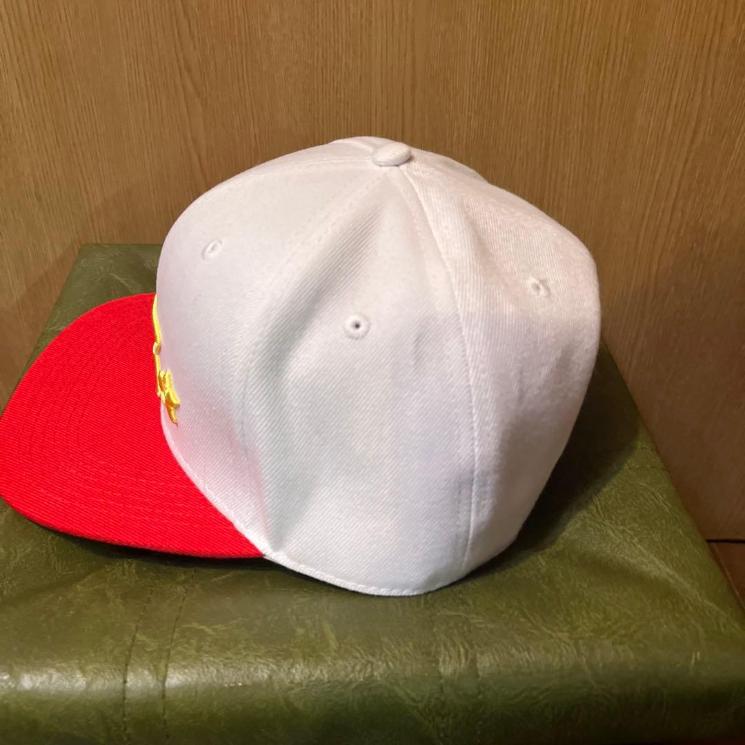 アイドルマスター シンデレラガールズ 結城晴のキャップ 缶バッジ付き