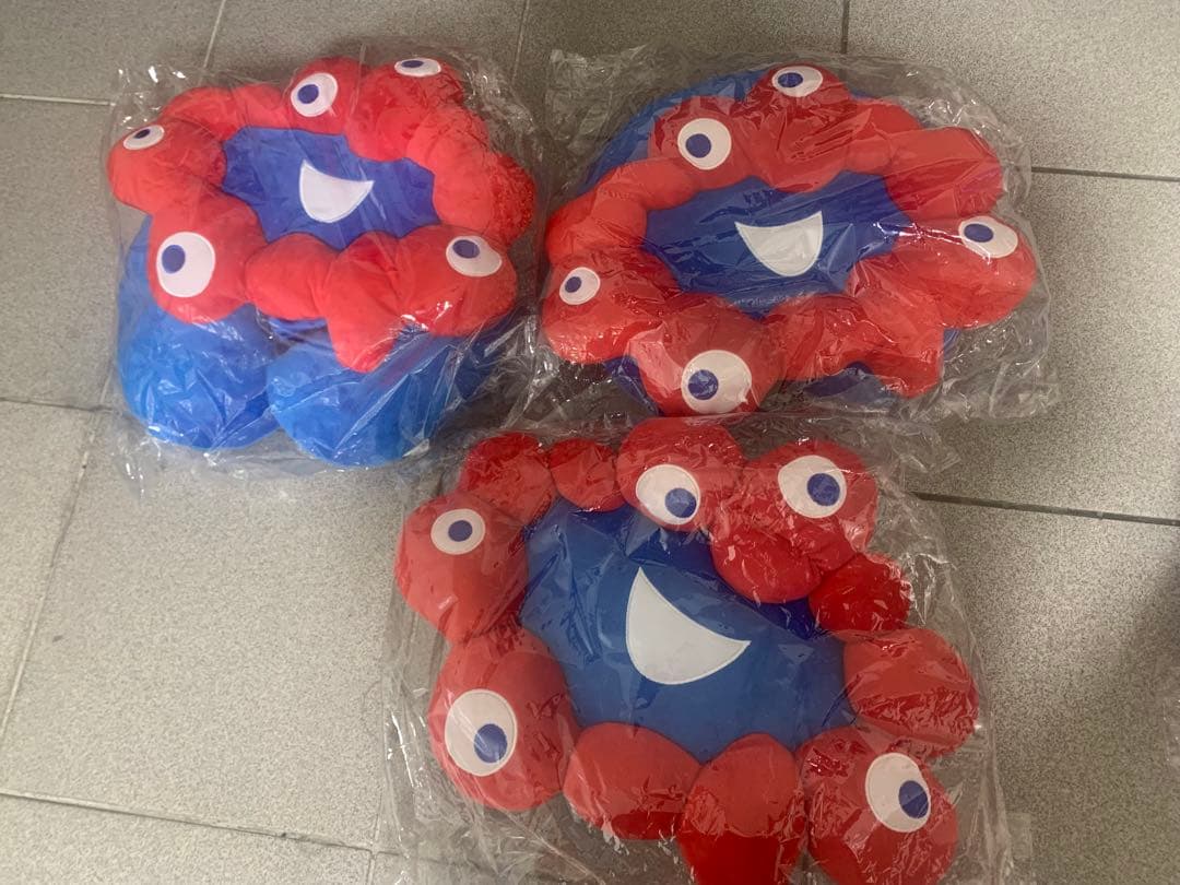 台湾限定　ミャクミャク　ネックピロー　大阪関西万博