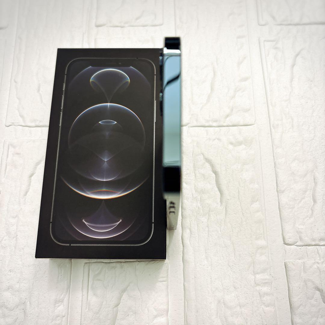 j*u様 美品Apple iPhone 12 Pro 128GB バッテリー97