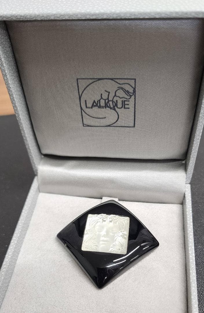 LALIQUE ラリック マスク ド ファム ブローチ アールデコ 四角 箱付き