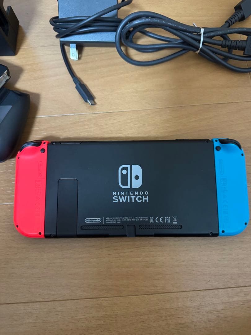 任天堂　Nintendo Switch スイッチ　HAC-001