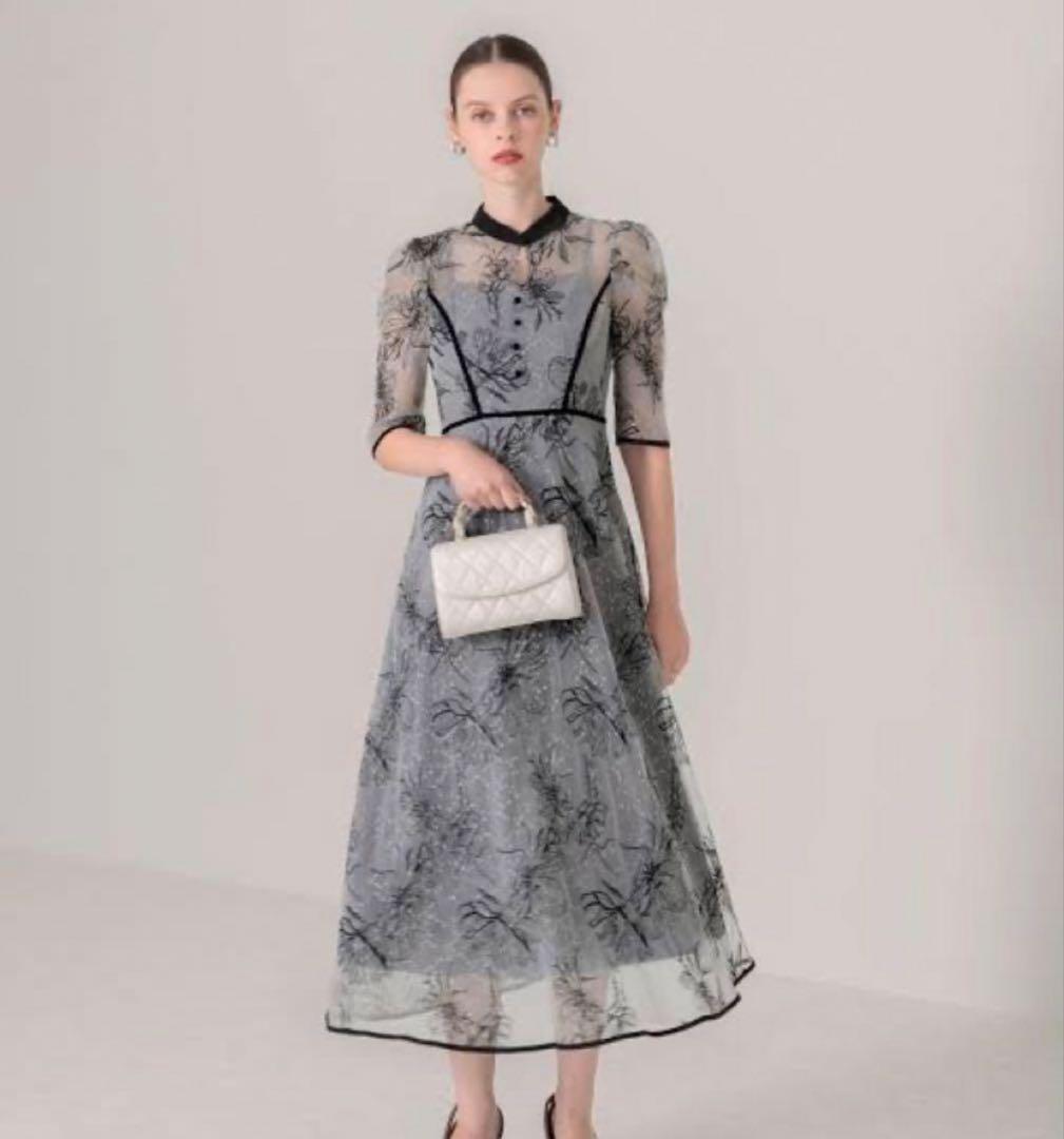 LEJA-配色パイピングプチハイネック花柄刺繍ラメレースロング丈ドレス