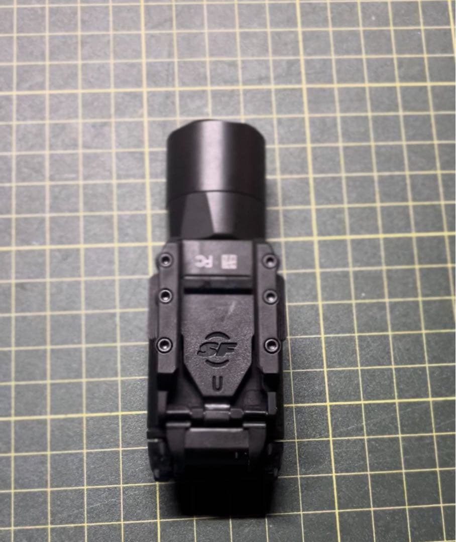 SureFire 実物ライト x300ウルトラ u-a 1000lm