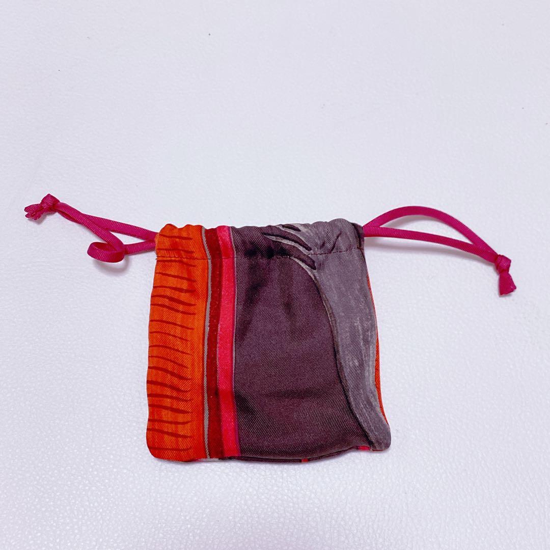 美品 エルメス HERMES ヘアゴム 髪ゴム ポンポン 赤系