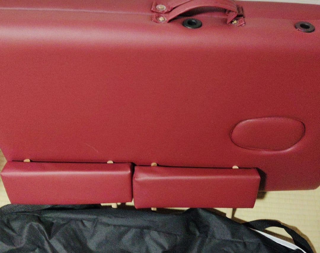 マッサージベッド 折り畳み式　木製赤　施術用