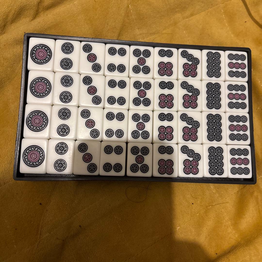 麻雀セット 折りたたみ式麻雀卓　麻雀牌 竹　点棒 起家マーク　サイコロ　コンパス