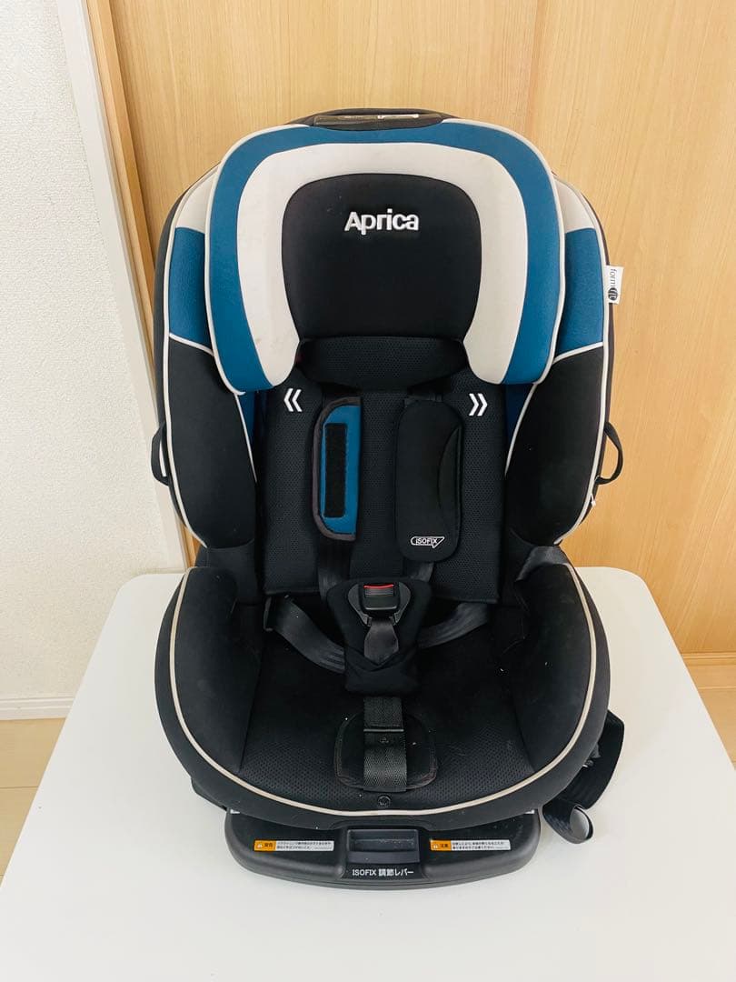 【送料無料！】Aprica Formfit ISOFIX チャイルドシート