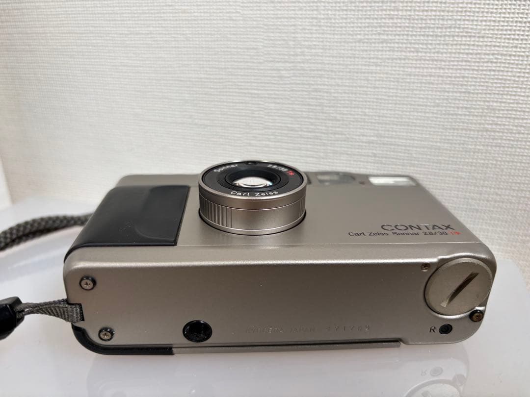 CONTAX T2コンパクトフィルムカメラ