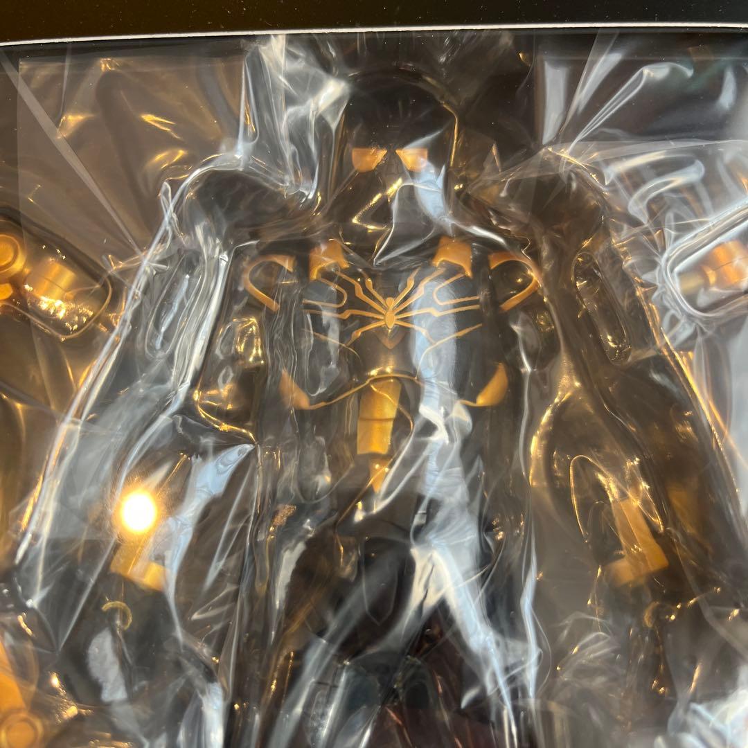 千値練　ファイティングアーマー　アイアンスパイダーフィギュア