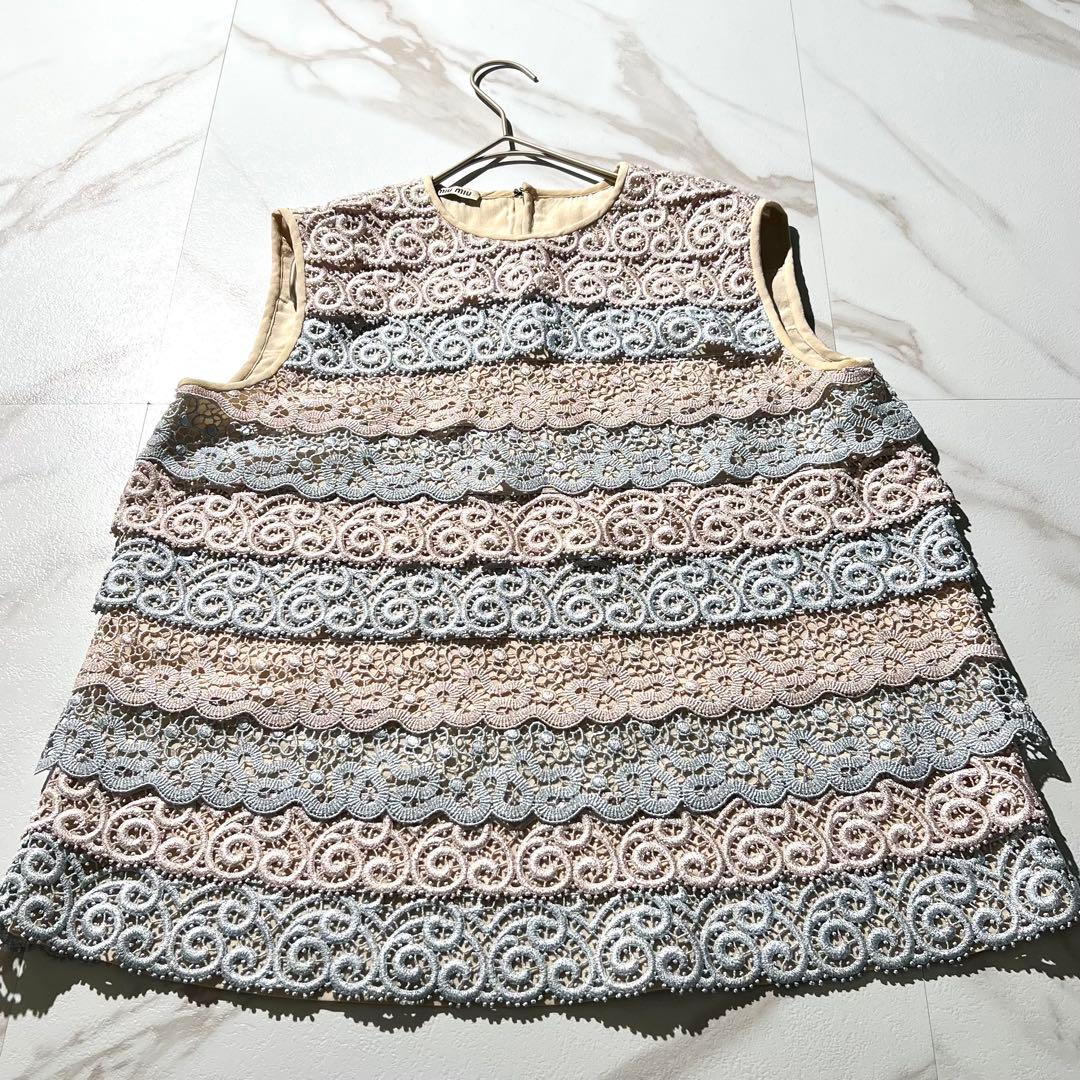 入手困難✨ ミュウミュウ ノースリーブ トップス シルク100% マルチカラー