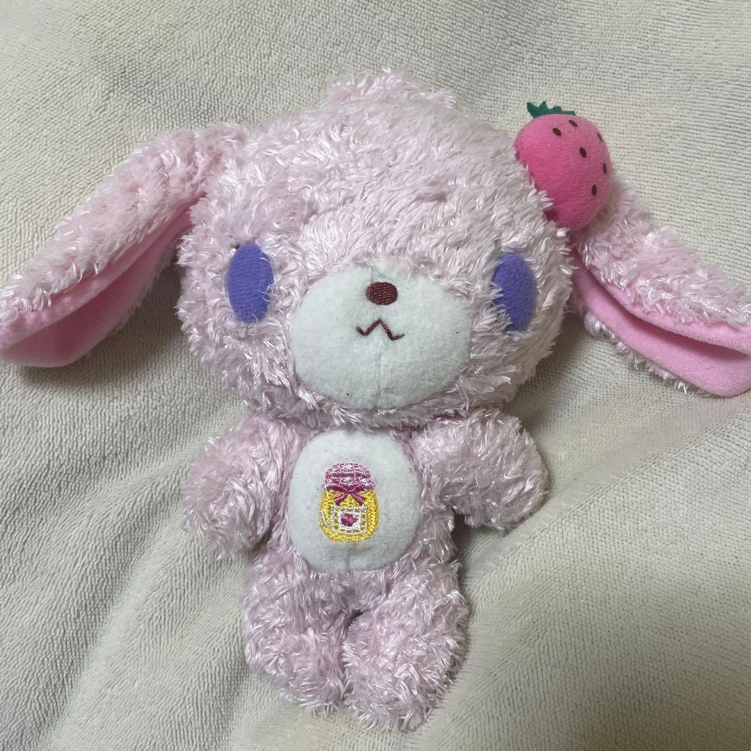 サンリオ シュガーバニーズ ぬいぐるみ　ストロベリーうさ 刺繍