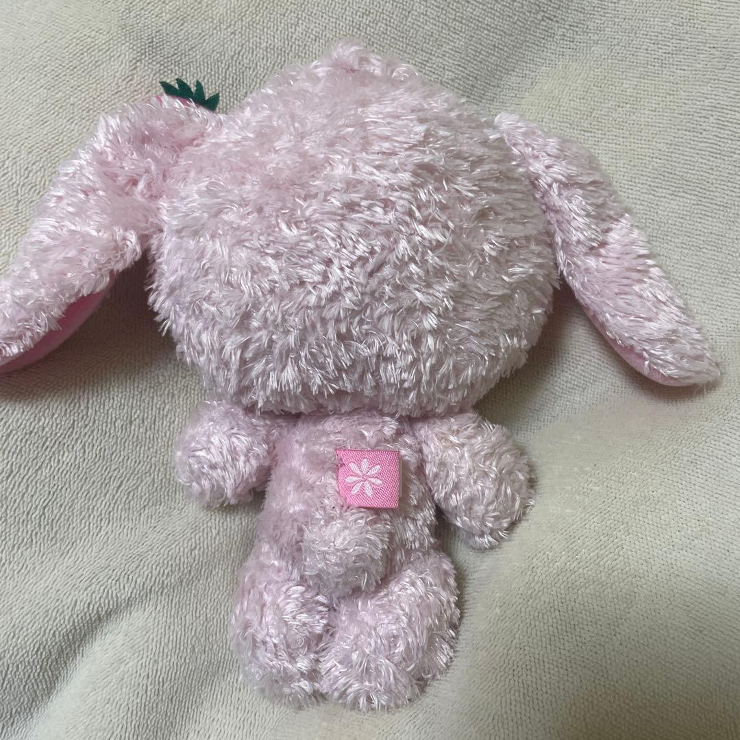 サンリオ シュガーバニーズ ぬいぐるみ　ストロベリーうさ 刺繍