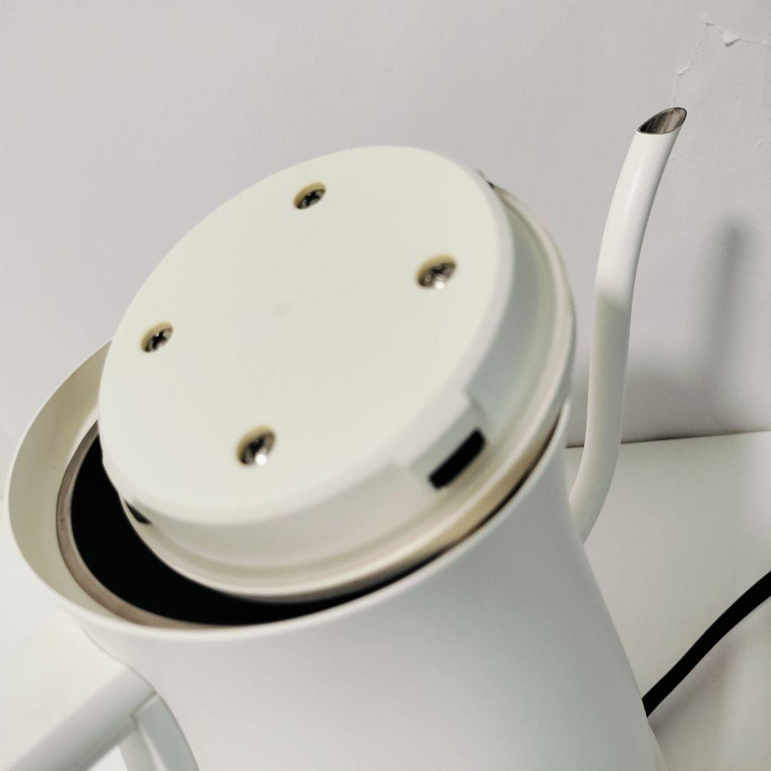 【中古美品】バルミューダ　電気ケトル　ホワイト　1110