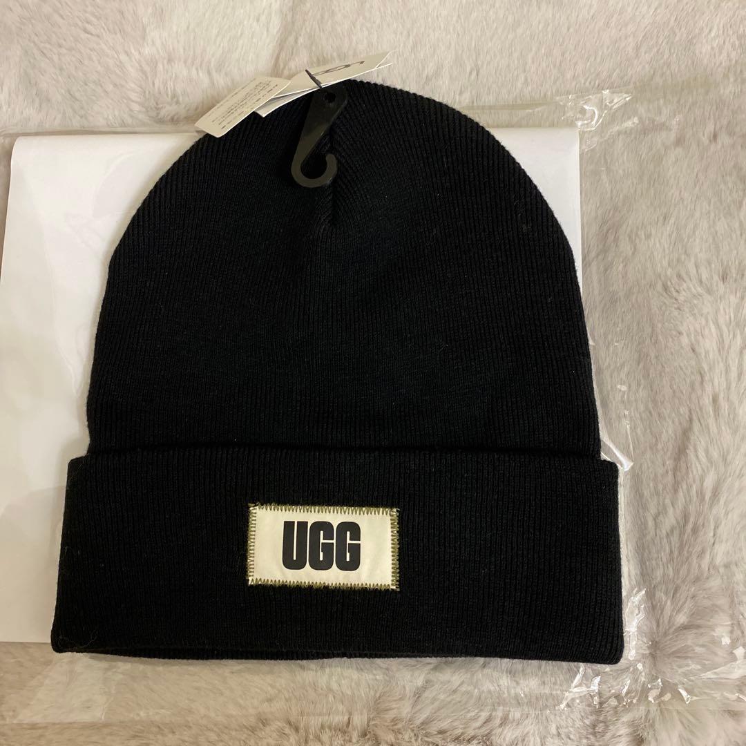 新品、未使用！！UGG ブラック ニット帽　ビーニー