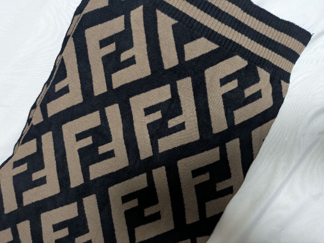Fendi ロゴパターン ニットマフラー