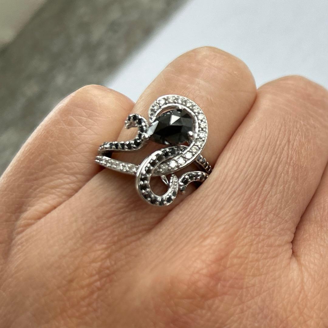 Ｋ18ＷＧ　ブラックダイヤ　リング