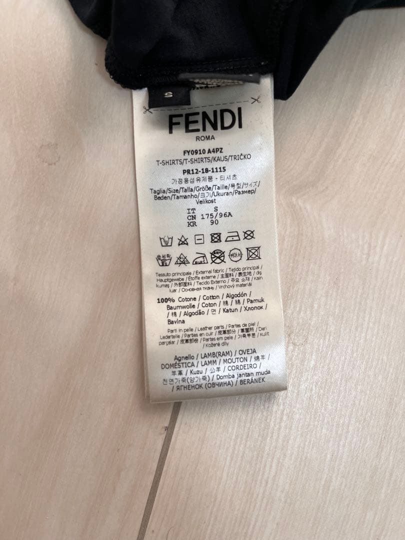 FENDI フェンディ FY0910 A4PZバッグバグズ TシャツS ブラック