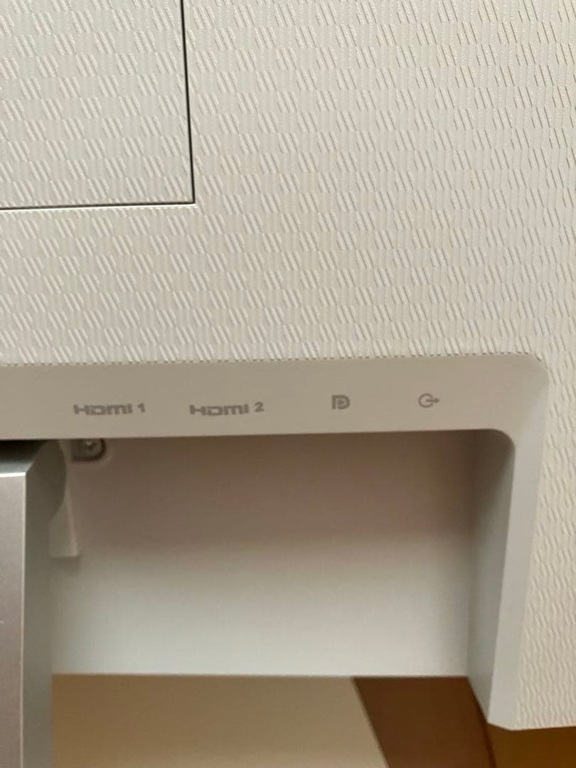 DELL S2721D　27インチモニター