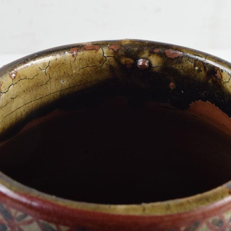 琉球陶器　壺屋焼　小橋川仁王造　神獣山水文　花瓶　共箱　C　8976