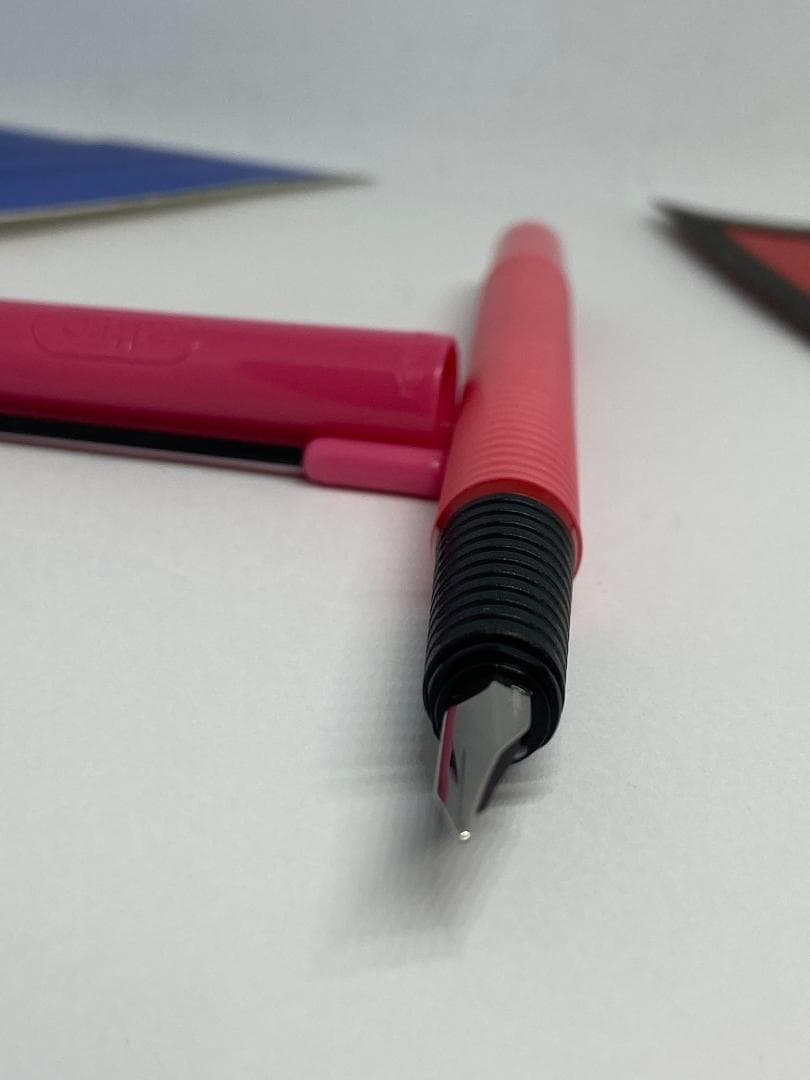 【希少・廃番・ビンテージ】ロットリング/アルトロ /FP F/ピンク系軸/新品