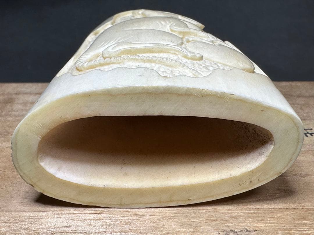 鯨歯　マッコウクジラ　天然素材　アンティーク　骨董　飾り物　古美術品　 置物